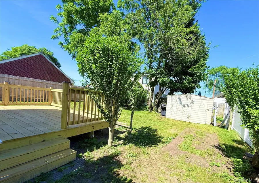 17 W 2nd Street, Deer Park, NY 11729 - #3