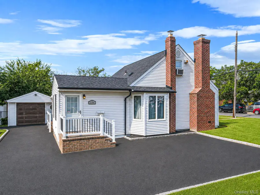 2384 Cambridge Street, East Meadow, NY 11554 - #2