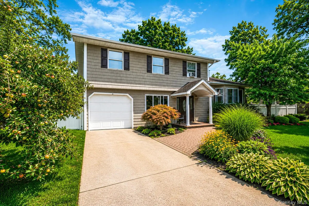 41 Chelsea Place, Deer Park, NY 11729 - #1