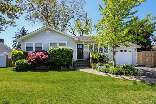 208 N Walnut Street, Massapequa, NY 11758 - #1
