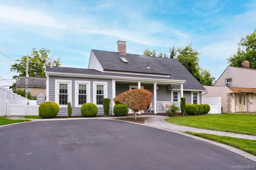 17 Trapper Lane, Levittown, NY 11756 - #3