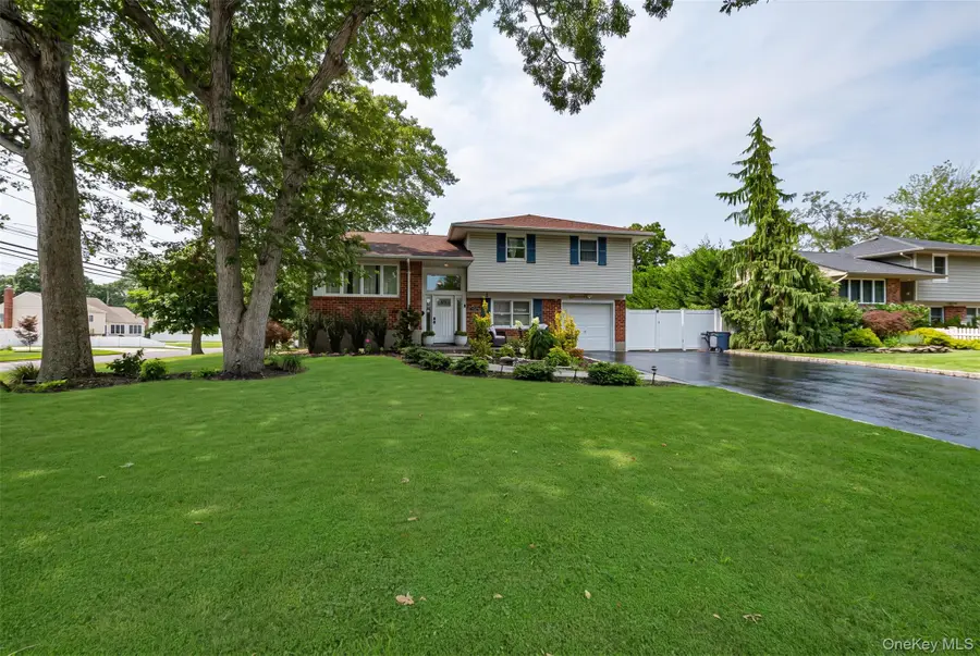 9 Carole Lane, East Islip, NY 11730 - #2