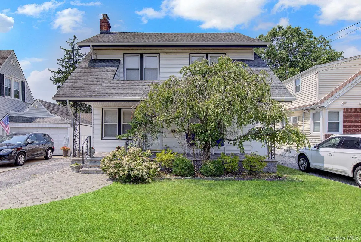 9 Christabel Street, Lynbrook, NY 11563 - #1