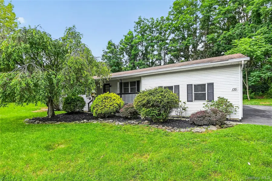 1 Christopher Way, Marlboro, NY 12542 - #2