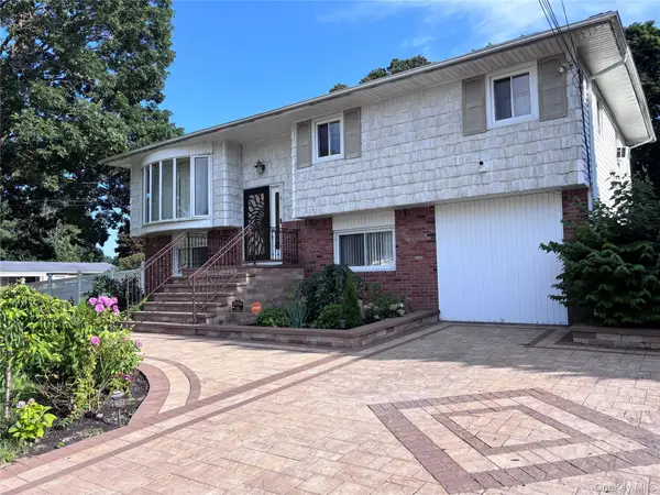 Address Withheld By Seller, Amityville, NY 11701