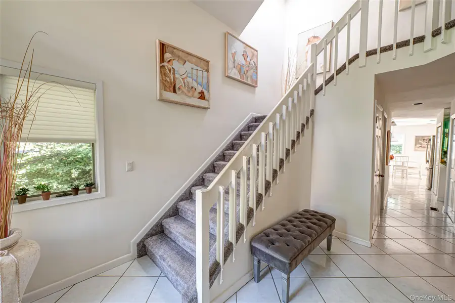 5 Princess Tree Court, Port Jefferson, NY 11777 - #3