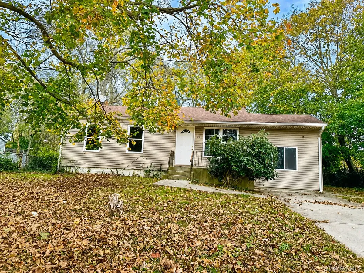 29 Pace Avenue, Bellport, NY 11713 - #1