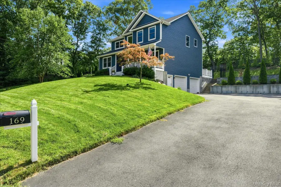 169 Overhill Road, Wading River, NY 11792 - #3
