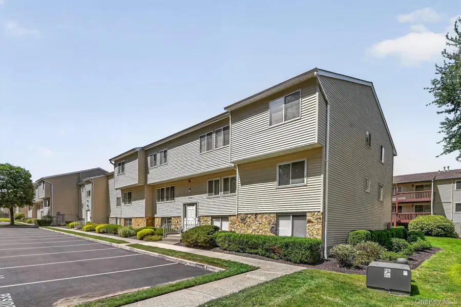 25 College Avenue #102, Nanuet, NY 10954 - #2
