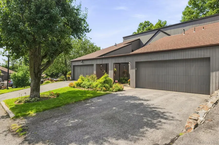144 Stone Oaks Drive, Hartsdale, NY 10530 - #3