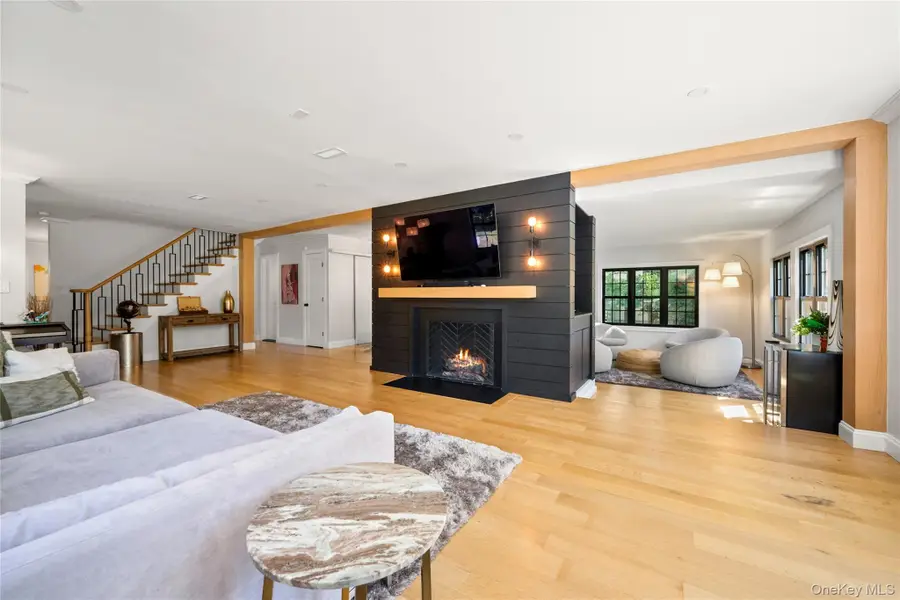 22 Paddington Road, Scarsdale, NY 10583 - #3