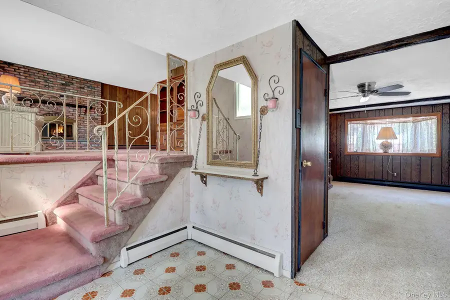 14 Poppy Drive, Massapequa Park, NY 11762 - #2