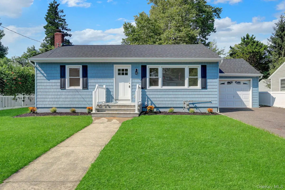 71 Valentine Avenue, Glen Cove, NY 11542 - #1
