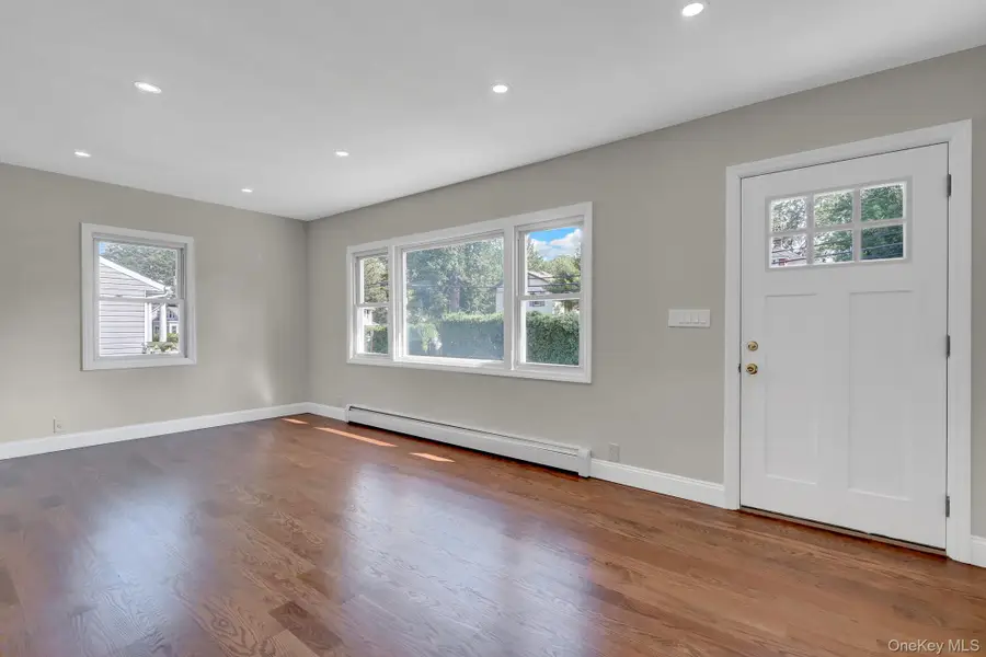 71 Valentine Avenue, Glen Cove, NY 11542 - #3