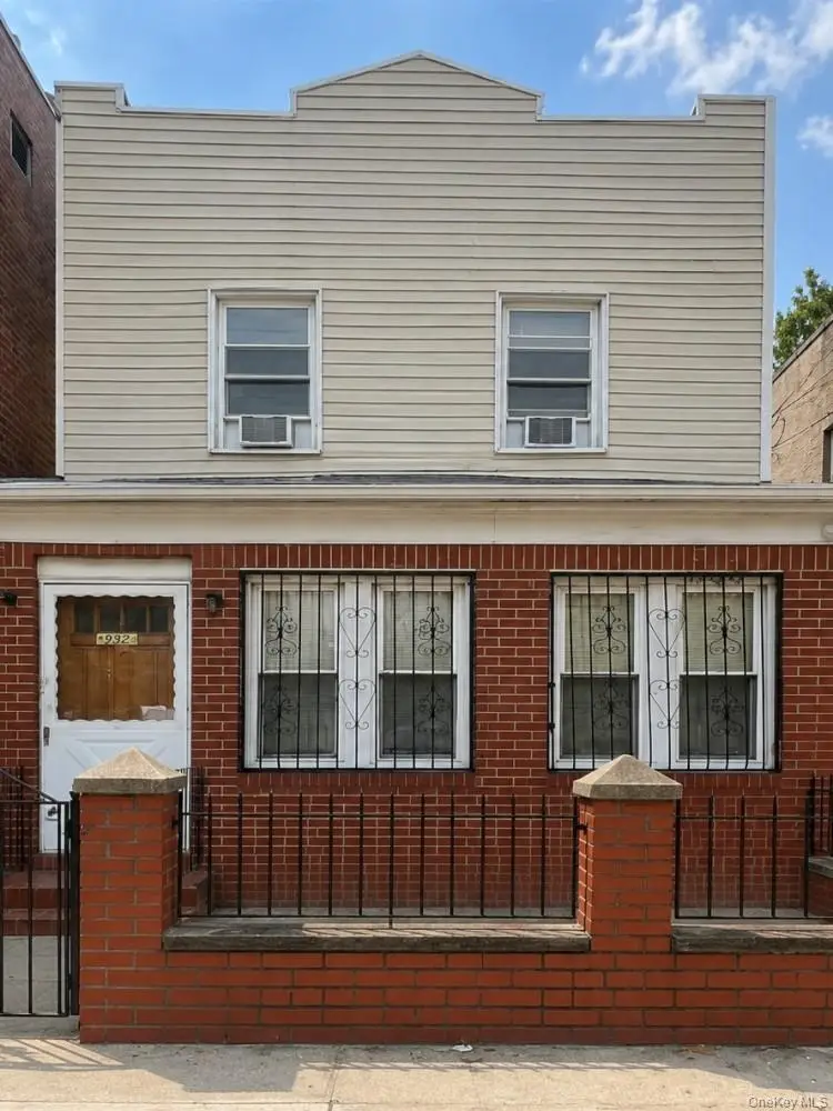 834 E 229th Street, Bronx, NY 10466 - #2