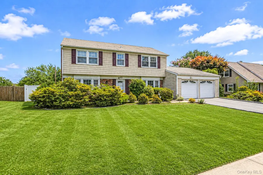 67 Lakeside Avenue, Lake Grove, NY 11755 - #3