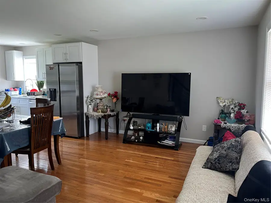 445 Albany Avenue, Amityville, NY 11701 - #3