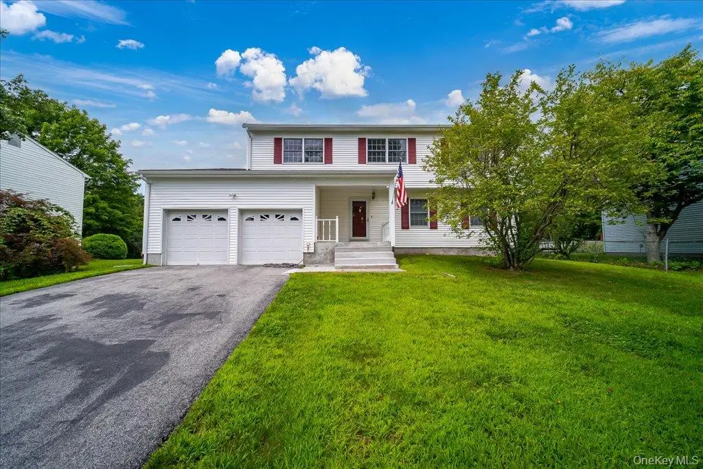 207 Butter Hill Drive, New Windsor, NY 12553 - #1