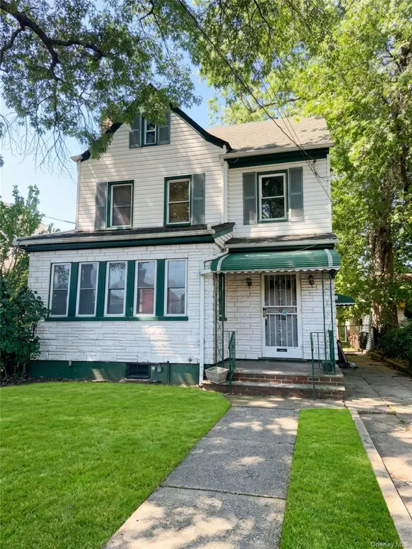 11042 198th Street, Saint Albans, NY 11412