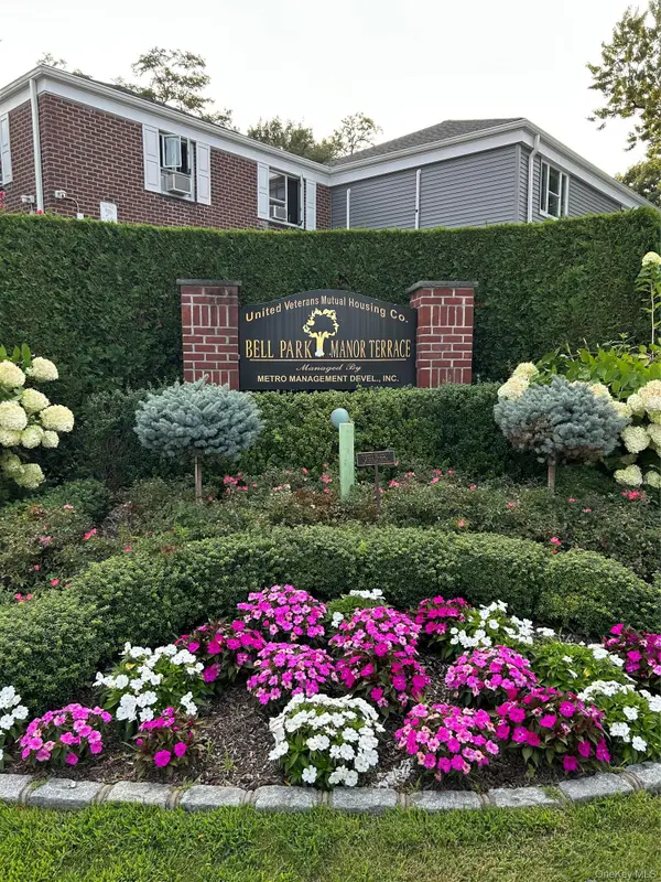 220-21 Hillside Avenue #Upper, Queens Village, NY 11427