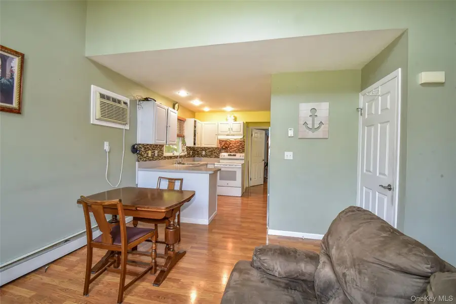 38 Montauk Road, Sound Beach, NY 11789 - #3