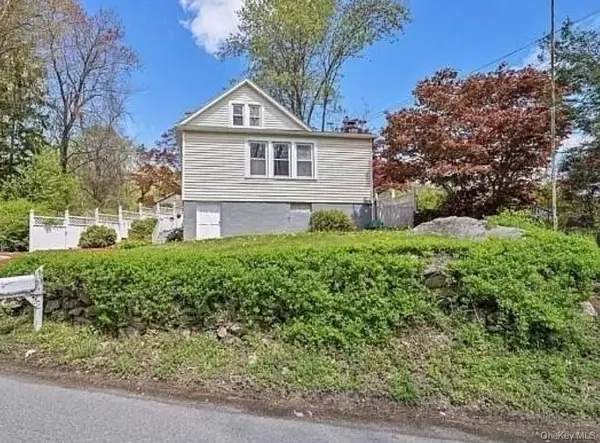 222 N Terry Hill Road, Carmel, NY 10512