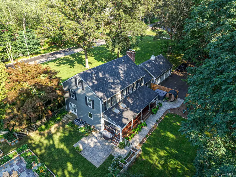 22 Ashley Lane, Shoreham, NY 11786 - #3