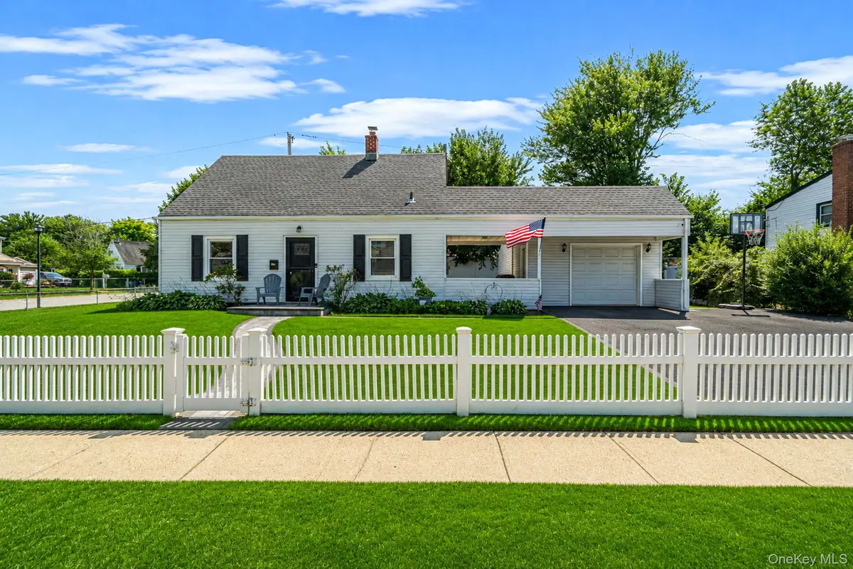 126 Cotton Lane, Levittown, NY 11756 - #1