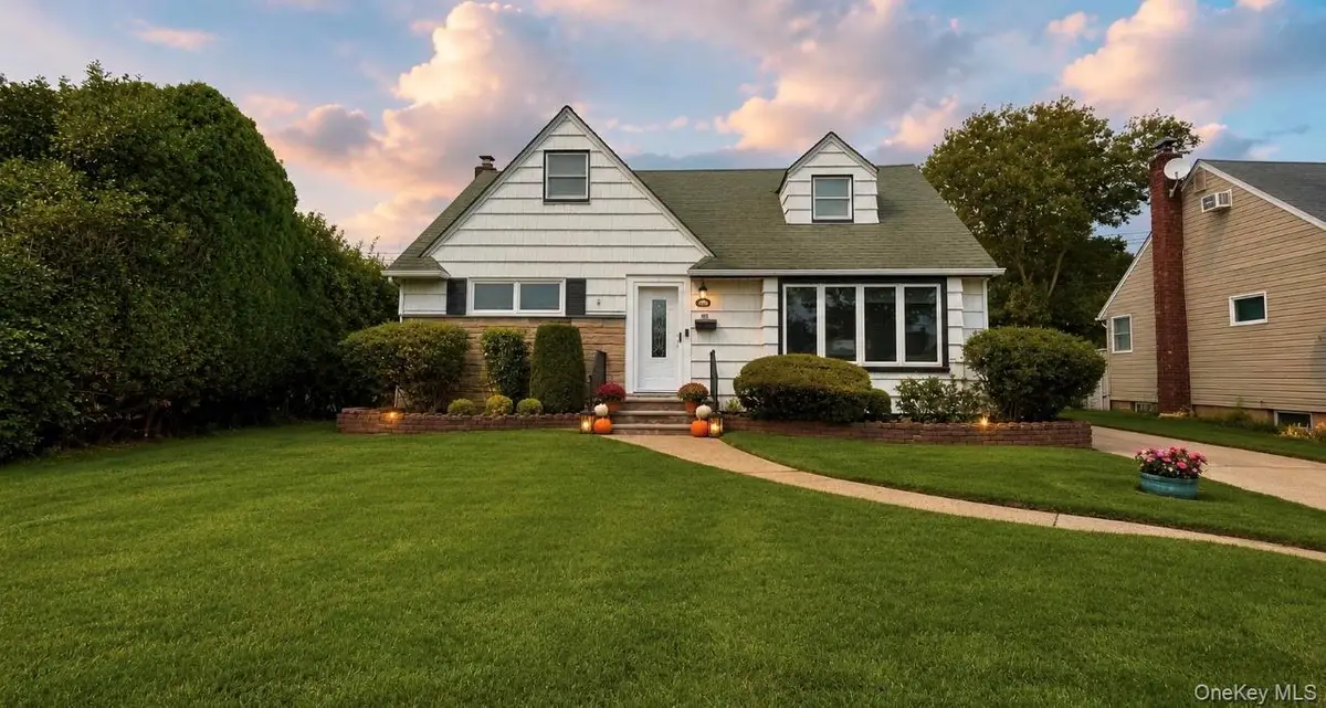 860 Helene Street, Wantagh, NY 11793 - #1