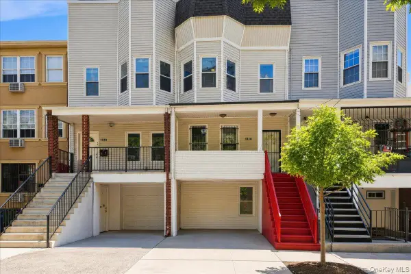 1346 College Avenue, Bronx, NY 10456
