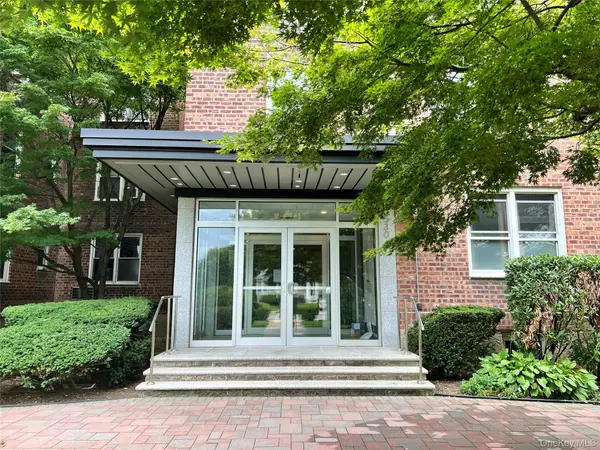 530 Dubois Avenue #6A, Valley Stream, NY 11581