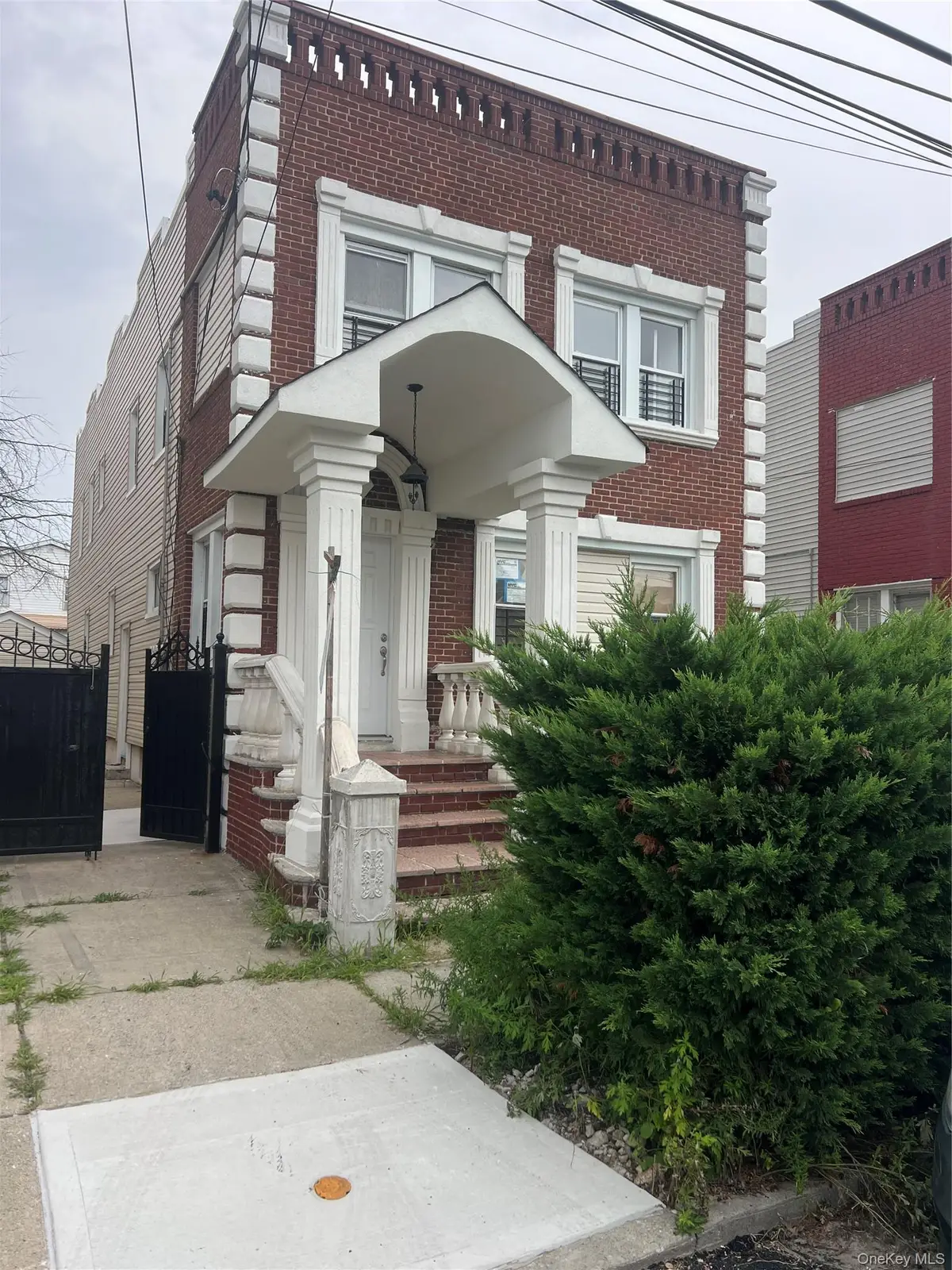 216-25 136th Road, Springfield Gardens, NY 11413 - #1