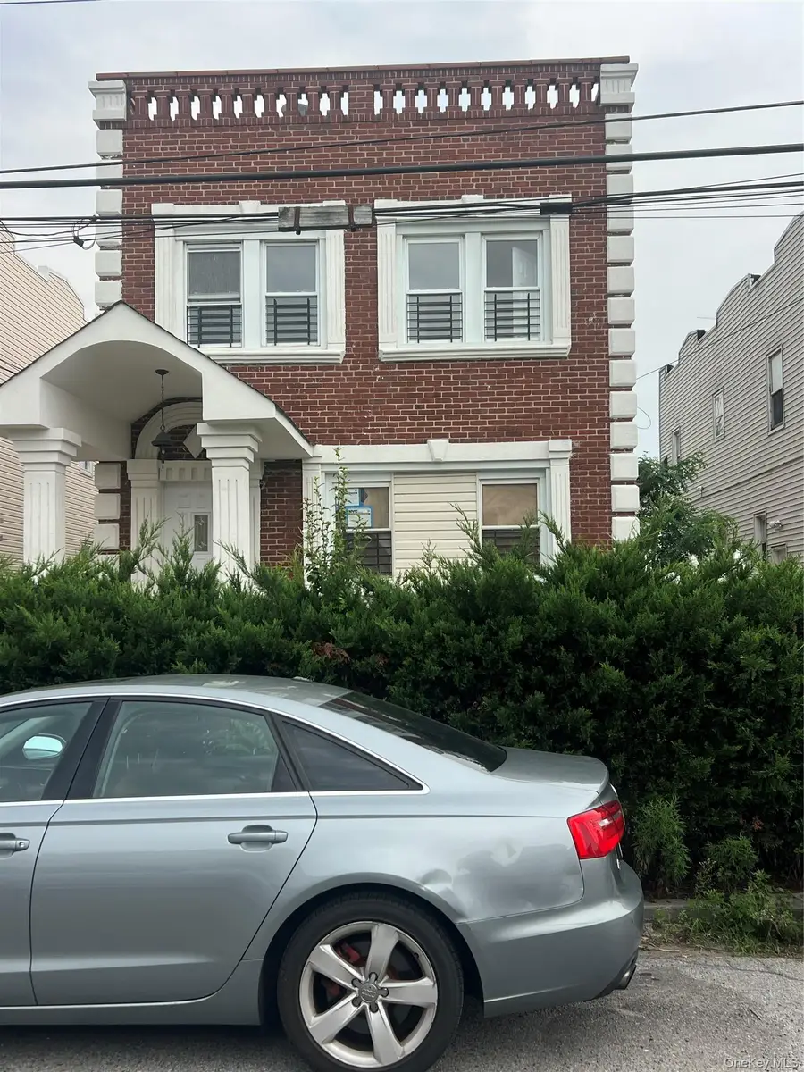 216-25 136th Road, Springfield Gardens, NY 11413 - #2