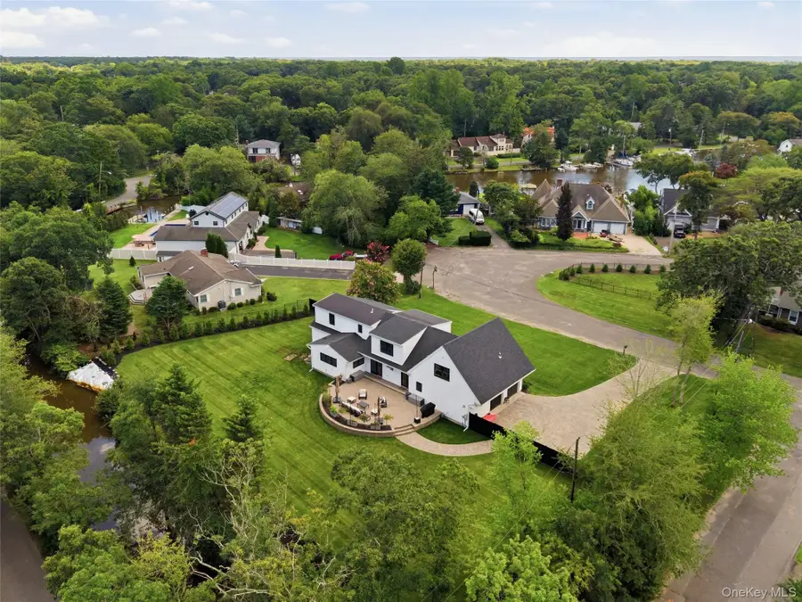 16 Twin River Drive, Oakdale, NY 11769 - #3