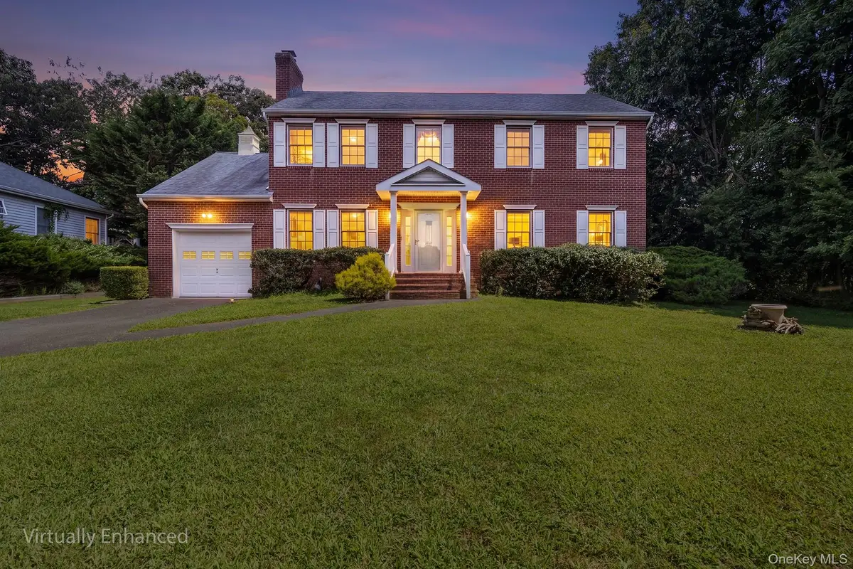 515 The Greenway, East Marion, NY 11939 - #1