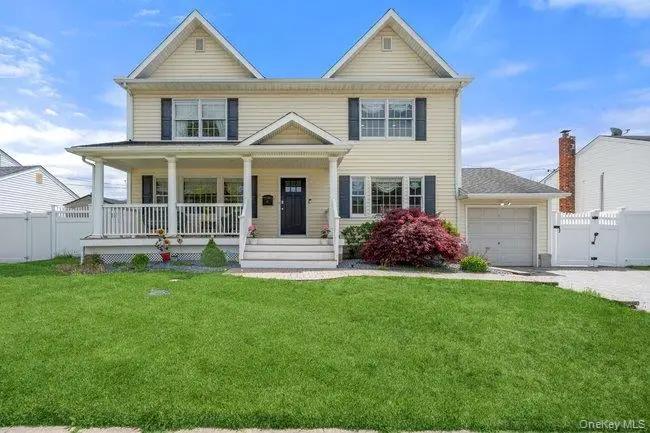 47 Syosset Circle, Syosset, NY 11791 - #1