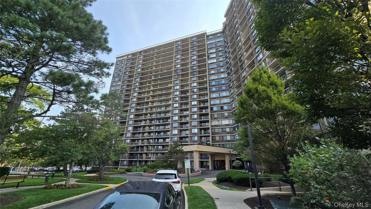 2 Bay Club Dr #10Z3, Bayside, NY 11360 - #1