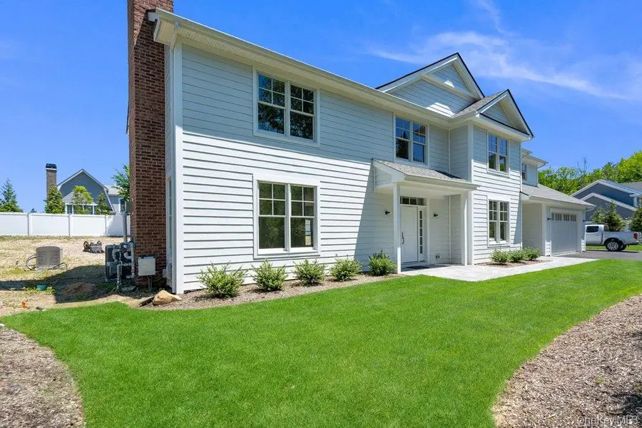 44 Plainview Road, Woodbury, NY 11797 - #3