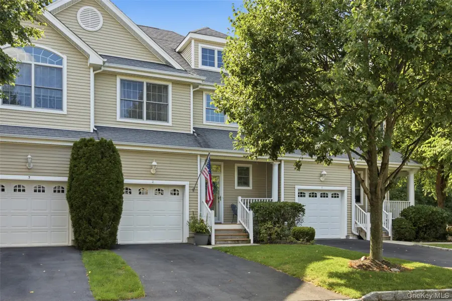 2 Emilys Way, East Setauket, NY 11733 - #2