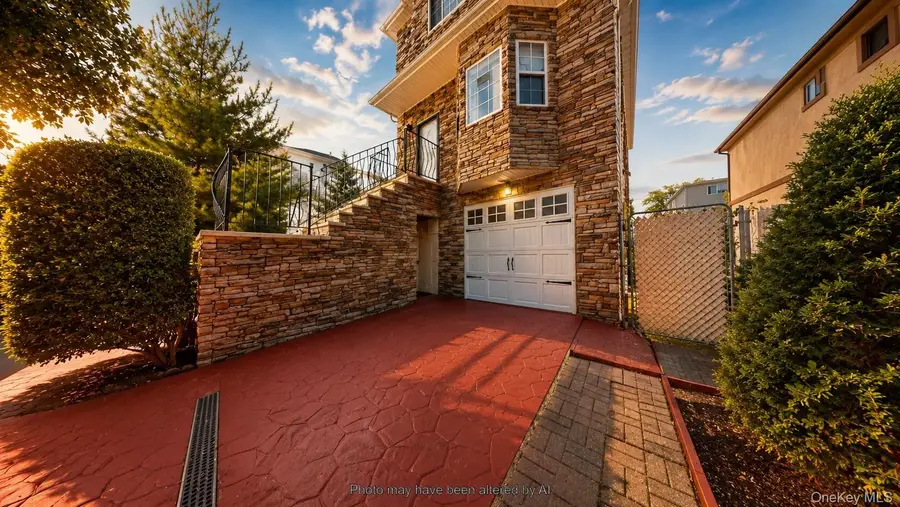 810 Nugent Avenue, Staten Island, NY 10306 - #2