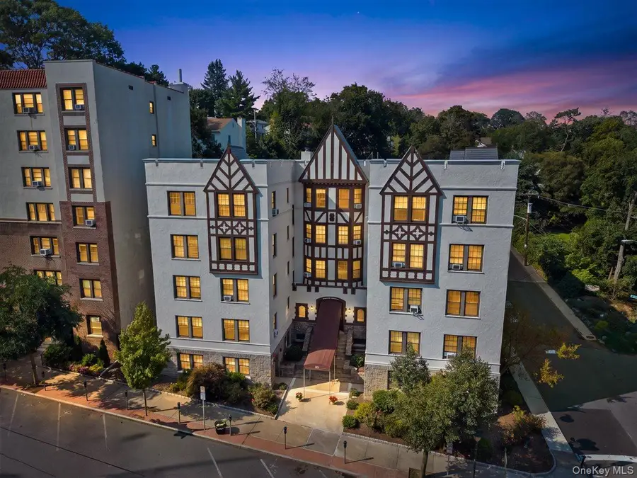 26 Pondfield Road #3C, Bronxville, NY 10708 - #2