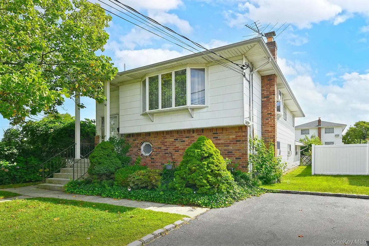 1699 Meadowbrook Road, Merrick, NY 11566 - #1