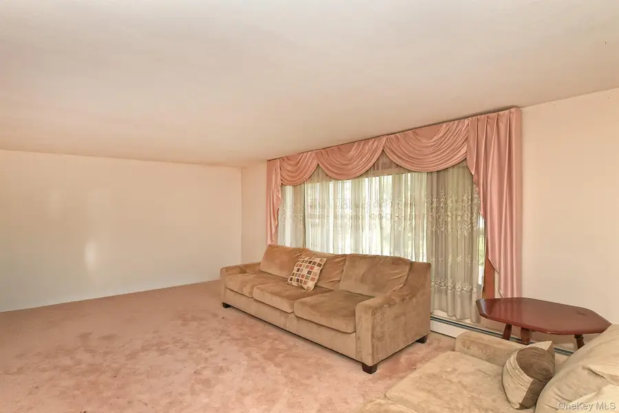 1699 Meadowbrook Road, Merrick, NY 11566 - #3