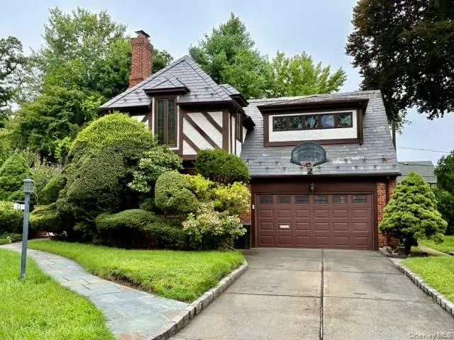 11 Andover Lane, Manhasset, NY 11030 - #2