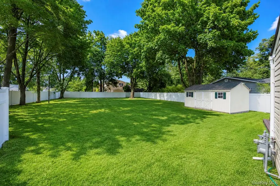 1 Lowell Road, Sayville, NY 11782 - #3
