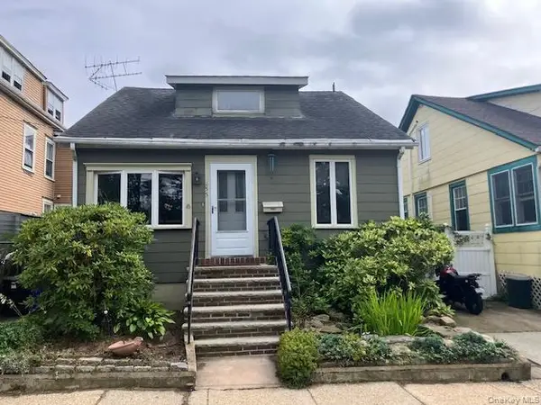 233 8th Avenue, Sea Cliff, NY 11579