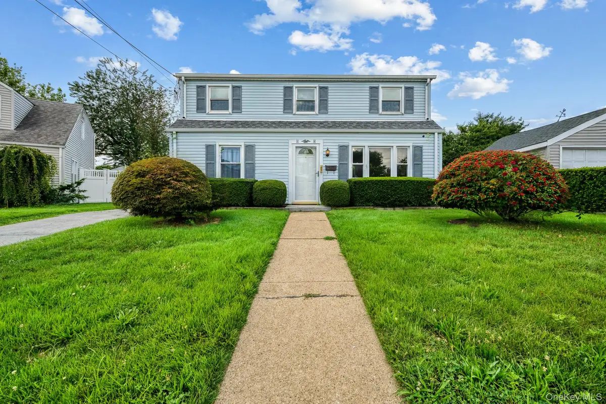 10 Park Court, Farmingdale, NY 11735 - #1
