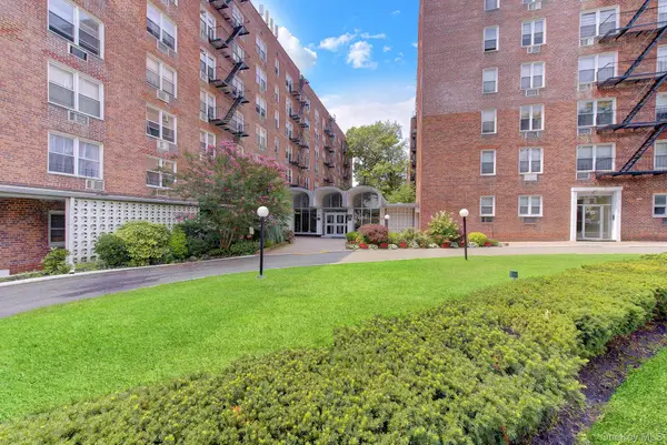 54-40 Little Neck Parkway #6G, Little Neck, NY 11362