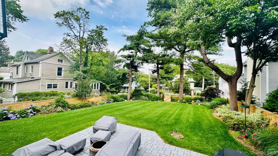 18 20th Avenue, Sea Cliff, NY 11579 - #3