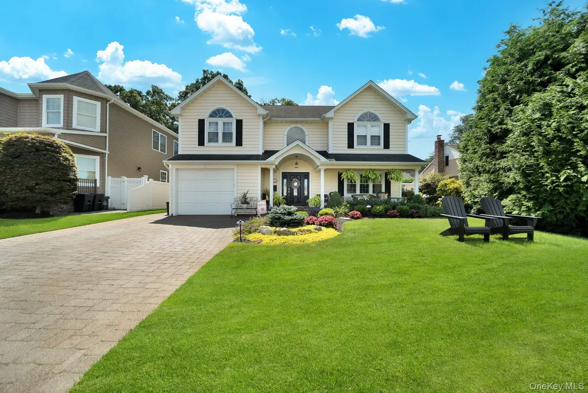 1836 Gardenia Avenue, Merrick, NY 11566 - #1